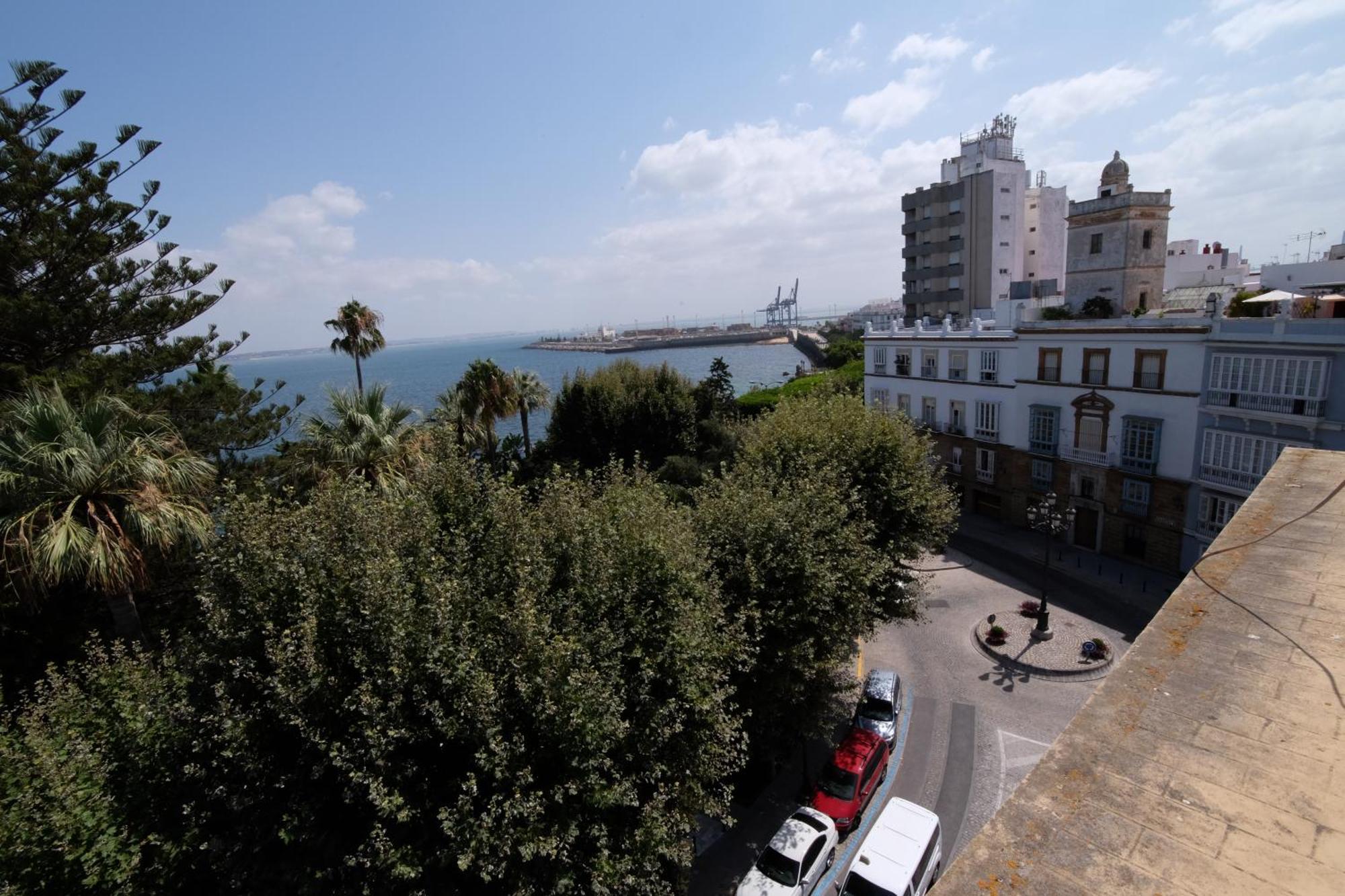 Fabuloso Atico Con Vistas Al Mar Кадис Екстериор снимка